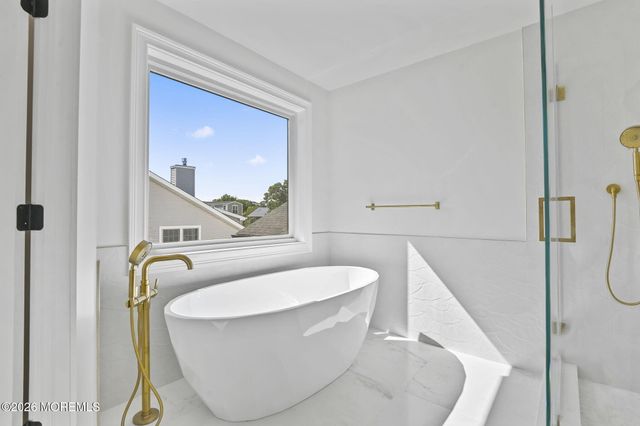 709 Howe Street, Point Pleasant, NJ 08742