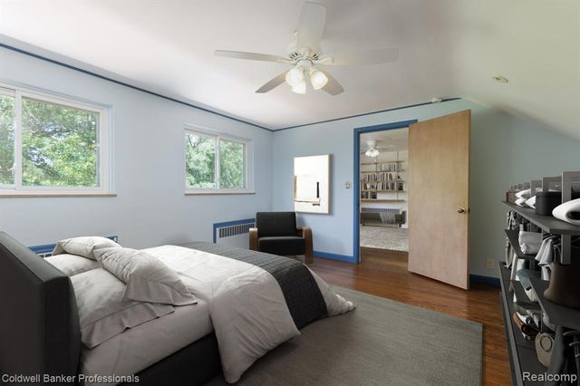 1416 N Renaud Road, Grosse Pointe Woods, MI 48236