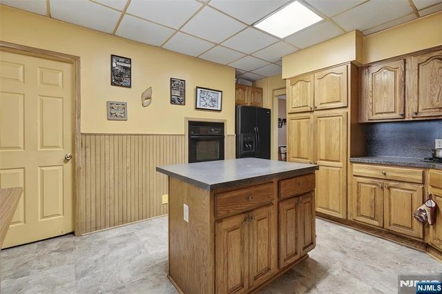 77 Orange Avenue, Irvington, NJ 07111