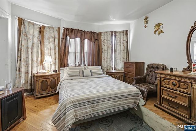 77 Orange Avenue, Irvington, NJ 07111