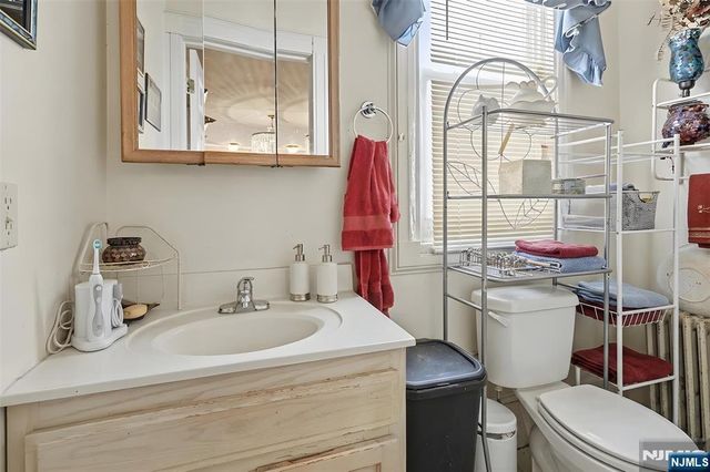 77 Orange Avenue, Irvington, NJ 07111