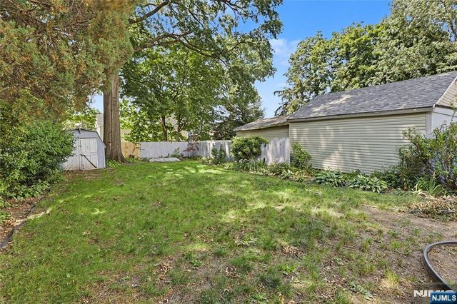 77 Orange Avenue, Irvington, NJ 07111