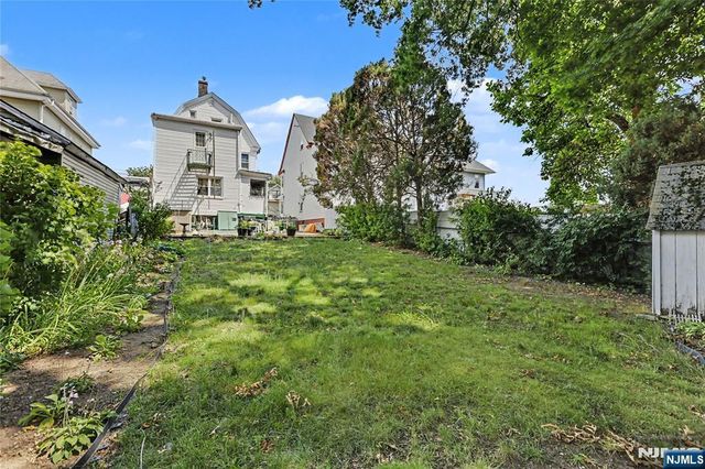 77 Orange Avenue, Irvington, NJ 07111