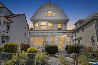 77 Orange Avenue, Irvington, NJ 07111