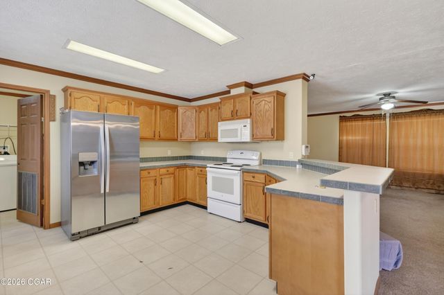 202 N Delaware Avenue, Columbus, KS 66725