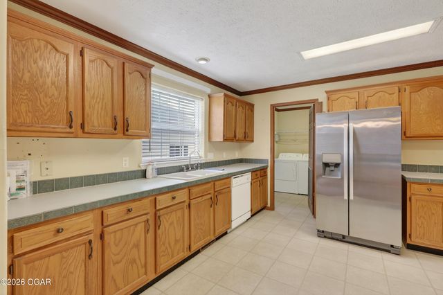 202 N Delaware Avenue, Columbus, KS 66725