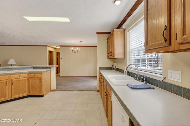 202 N Delaware Avenue, Columbus, KS 66725