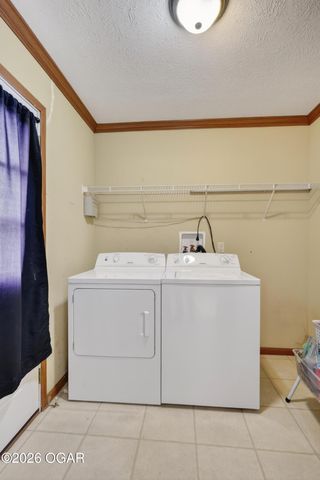 202 N Delaware Avenue, Columbus, KS 66725