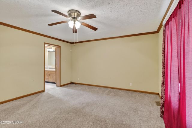 202 N Delaware Avenue, Columbus, KS 66725