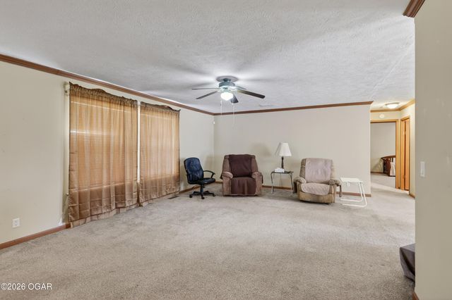 202 N Delaware Avenue, Columbus, KS 66725