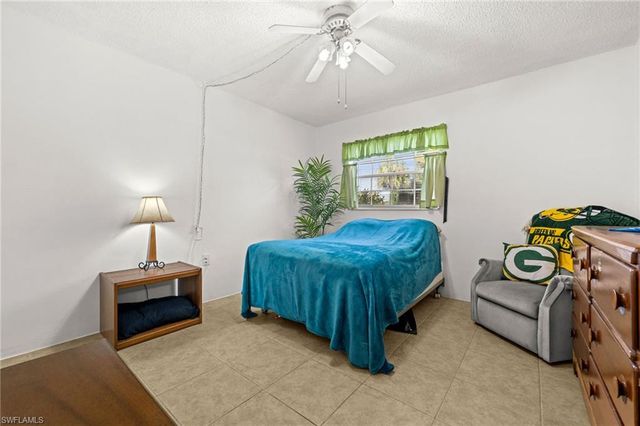 7001 New Post DR 3, North Fort Myers, FL 33917