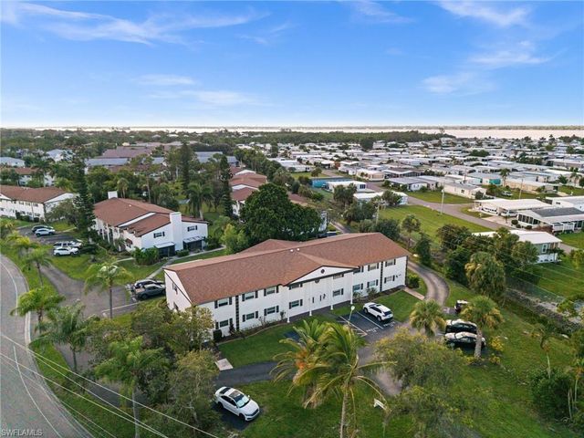 7001 New Post DR 3, North Fort Myers, FL 33917