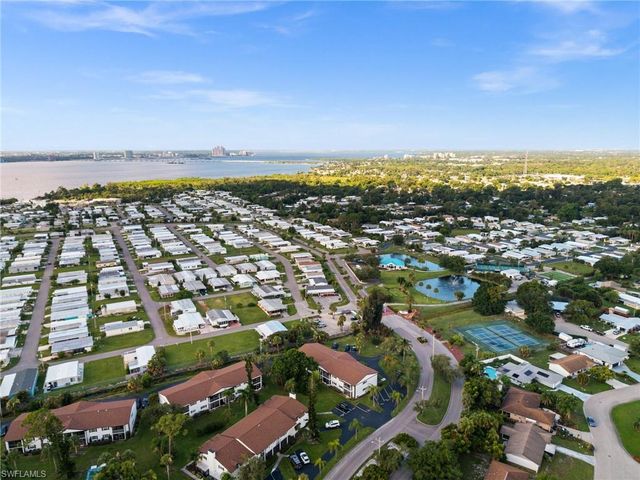 7001 New Post DR 3, North Fort Myers, FL 33917
