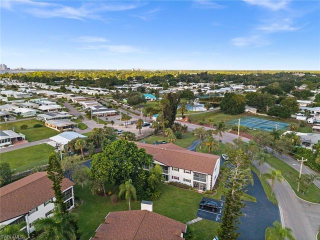 7001 New Post DR 3, North Fort Myers, FL 33917