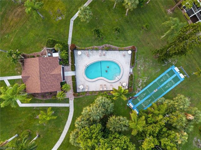 7001 New Post DR 3, North Fort Myers, FL 33917