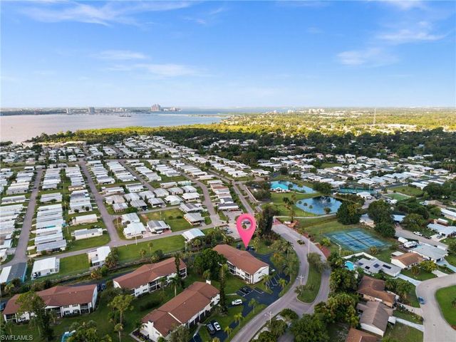 7001 New Post DR 3, North Fort Myers, FL 33917