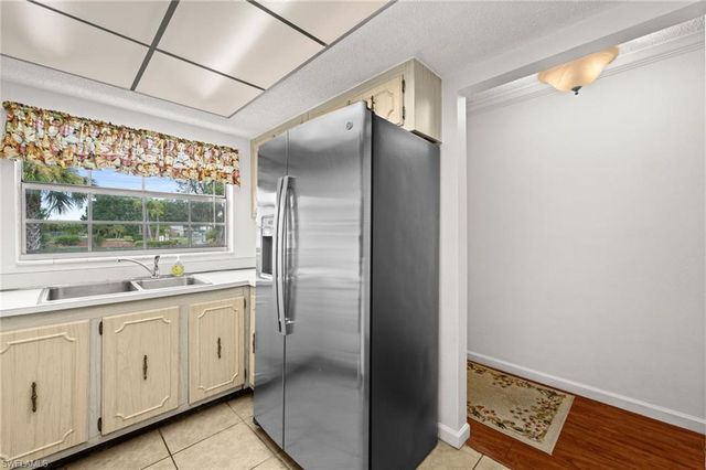 7001 New Post DR 3, North Fort Myers, FL 33917