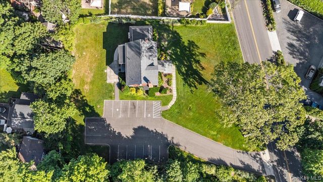 68 Nassau Road, Huntington, NY 11743