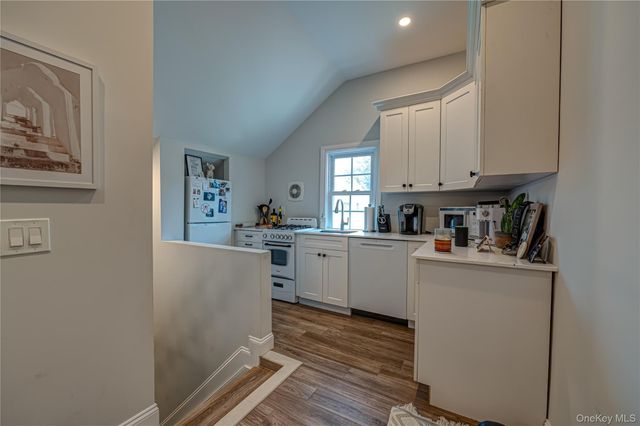 68 Nassau Road, Huntington, NY 11743