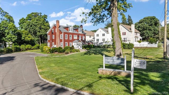 68 Nassau Road, Huntington, NY 11743