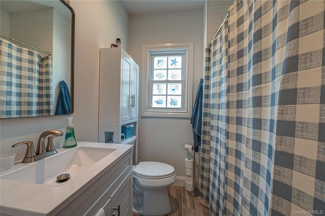 68 Nassau Road, Huntington, NY 11743