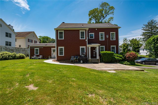 68 Nassau Road, Huntington, NY 11743