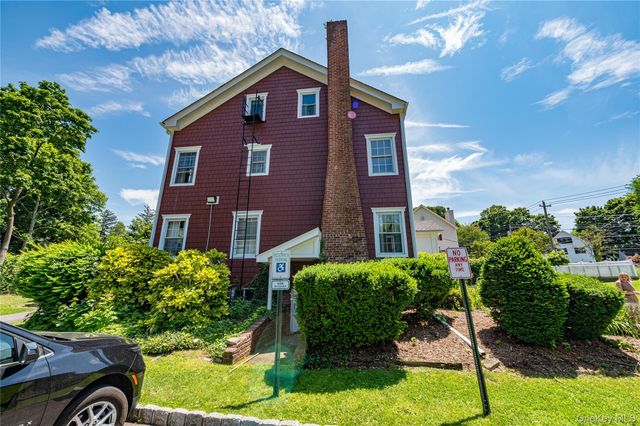 68 Nassau Road, Huntington, NY 11743