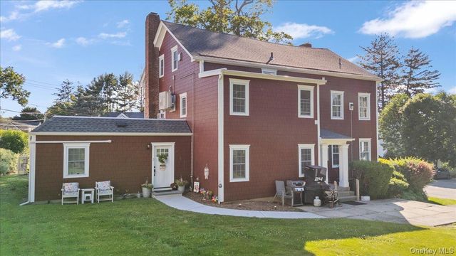 68 Nassau Road, Huntington, NY 11743