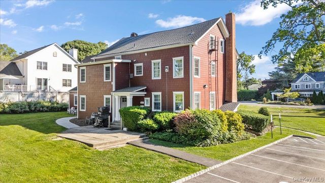 68 Nassau Road, Huntington, NY 11743