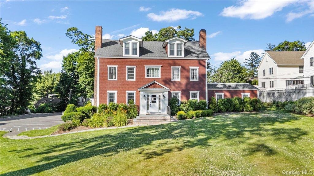 68 Nassau Road, Huntington, NY 11743