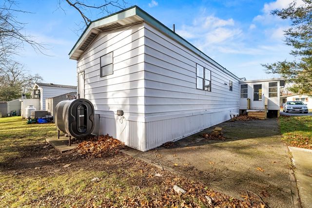 22 Southway, Taunton, MA 02720