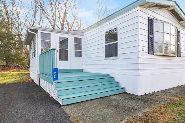 22 Southway, Taunton, MA 02720