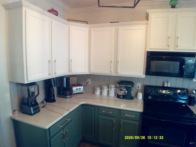 202 Meyers Lake Drive, Warner Robins, GA 31088