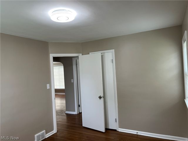 390 E 210th Street, Euclid, OH 44123