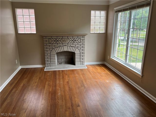 390 E 210th Street, Euclid, OH 44123
