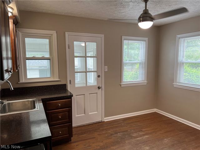 390 E 210th Street, Euclid, OH 44123