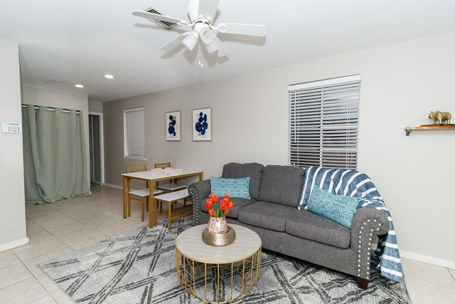 745 E Washington Street, Shreveport, LA 71104