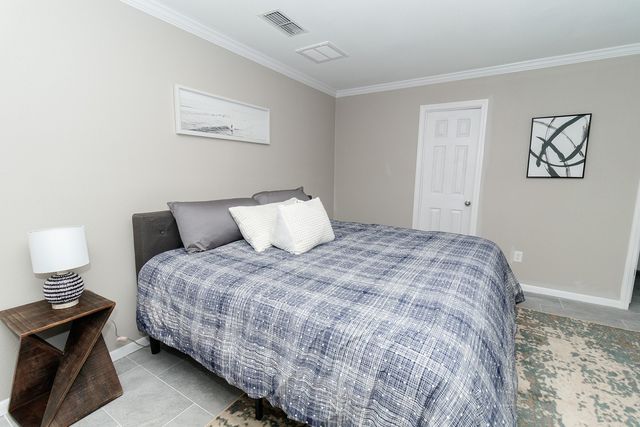 745 E Washington Street, Shreveport, LA 71104