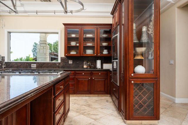 14215 Killarney Drive, Madera, CA 93636