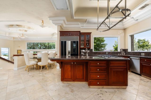 14215 Killarney Drive, Madera, CA 93636