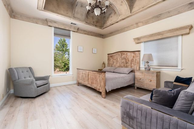 14215 Killarney Drive, Madera, CA 93636