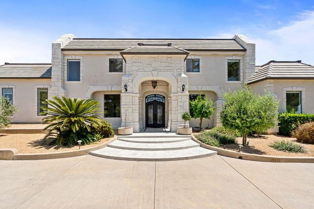 14215 Killarney Drive, Madera, CA 93636