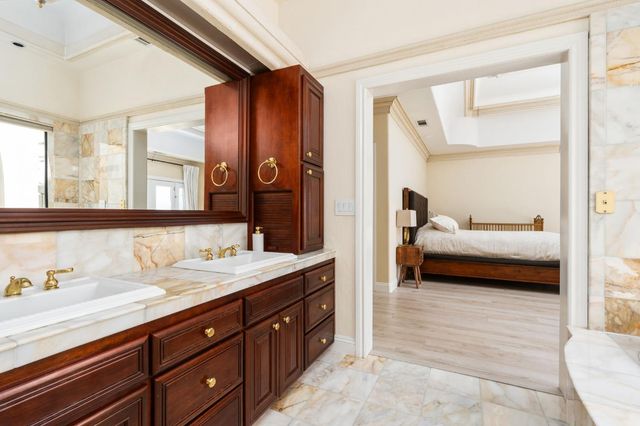 14215 Killarney Drive, Madera, CA 93636