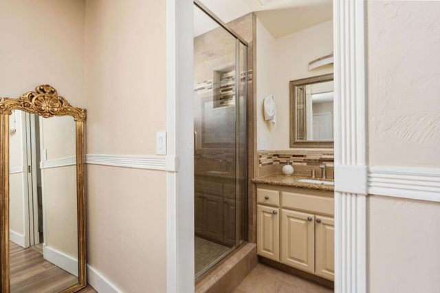 14215 Killarney Drive, Madera, CA 93636