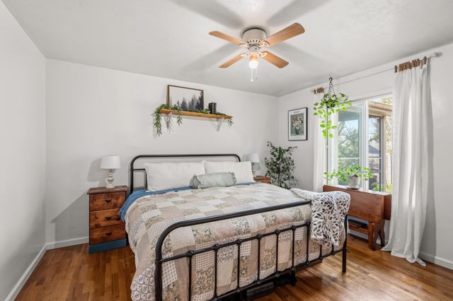 1008 Mount Pitt Avenue, Medford, OR 97501