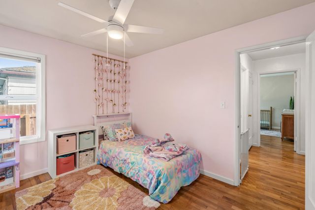 1008 Mount Pitt Avenue, Medford, OR 97501