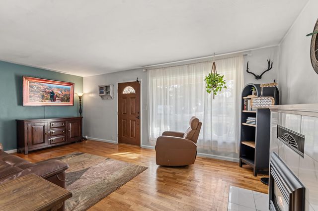 1008 Mount Pitt Avenue, Medford, OR 97501