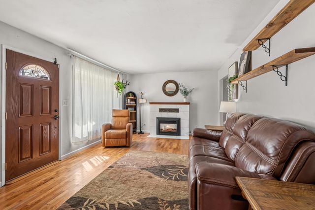 1008 Mount Pitt Avenue, Medford, OR 97501