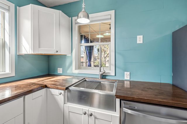 1008 Mount Pitt Avenue, Medford, OR 97501