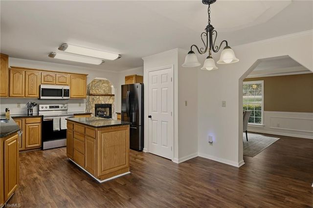 2341 NC Highway 66 S, Kernersville, NC 27284